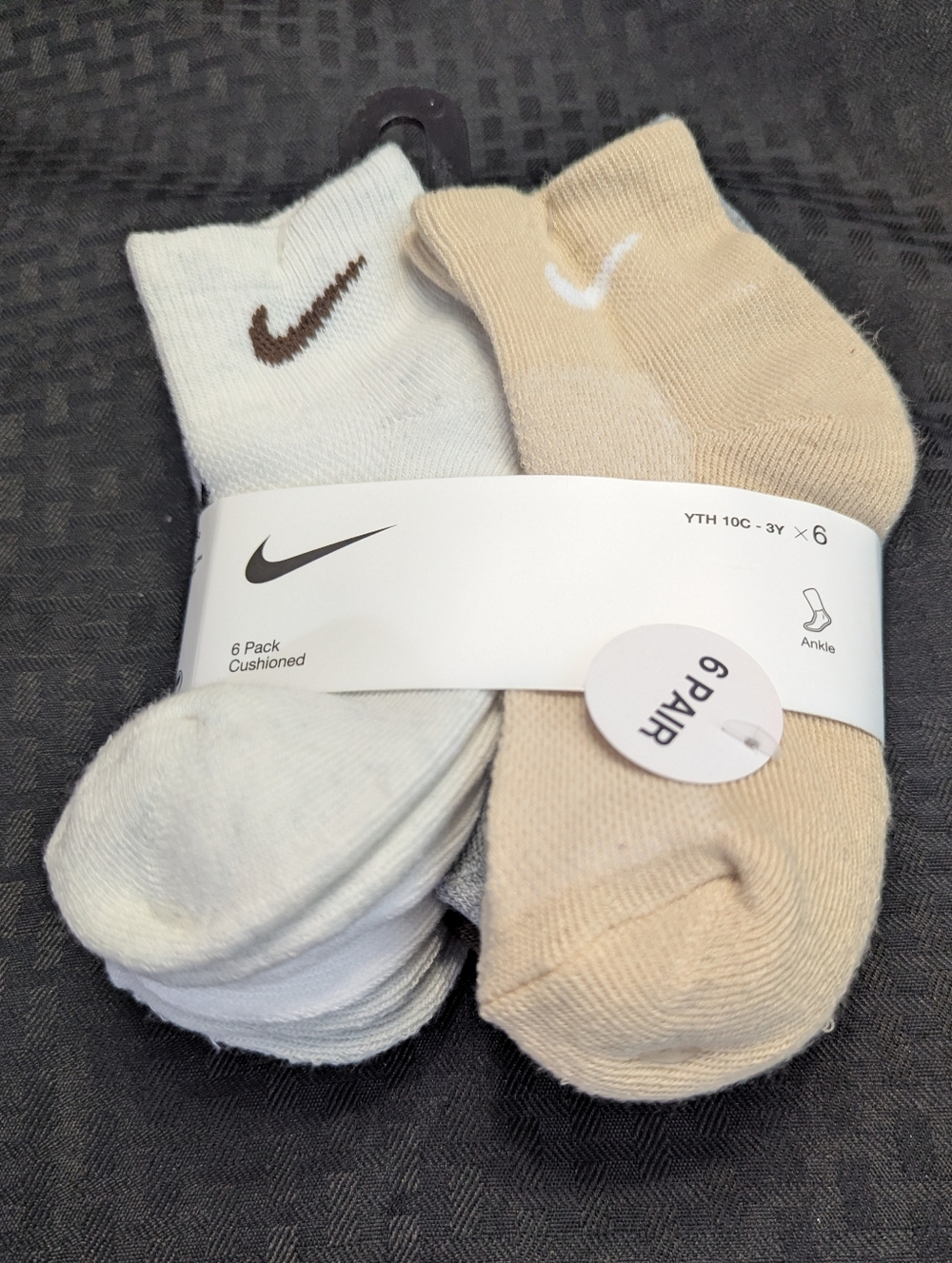 Neutral Nike Kids' Cushioned Ankle Socks 6-Pack YTH 10c-3Y.